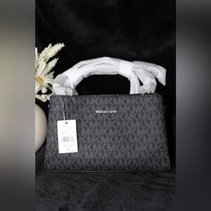 BNWT Michael Kors Ruthie Black and Gray